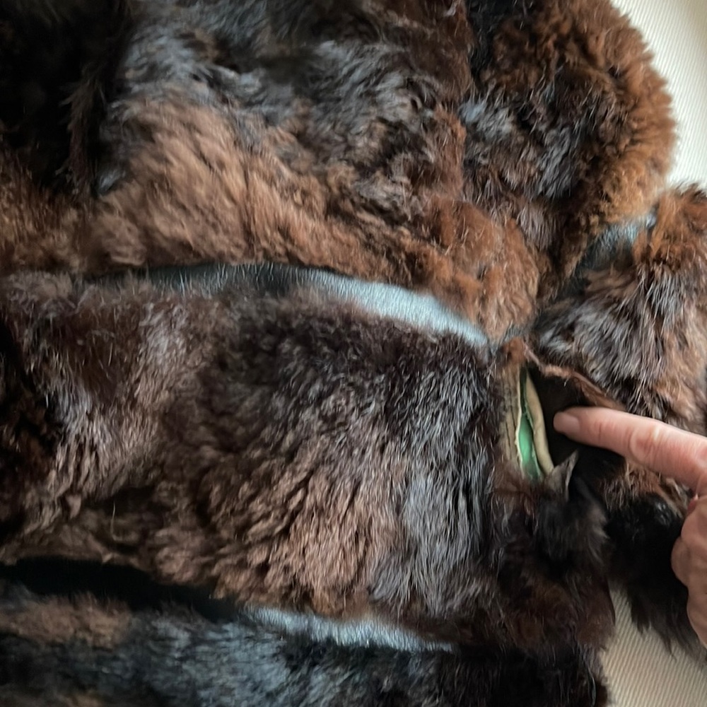 SPECIAL VINTAGE FUR COAT - Picture 13 of 17